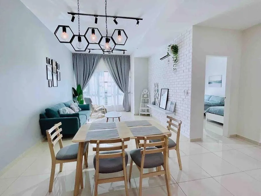 17-16 Ong Kim Wee Residence Melaka